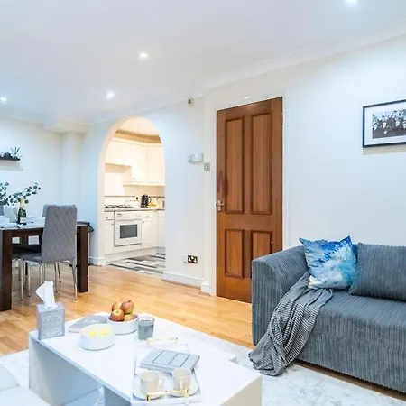 Chic 3-Bed Mews Townhouse St John'S Wood With Free Wifi Villa London Exterior photo