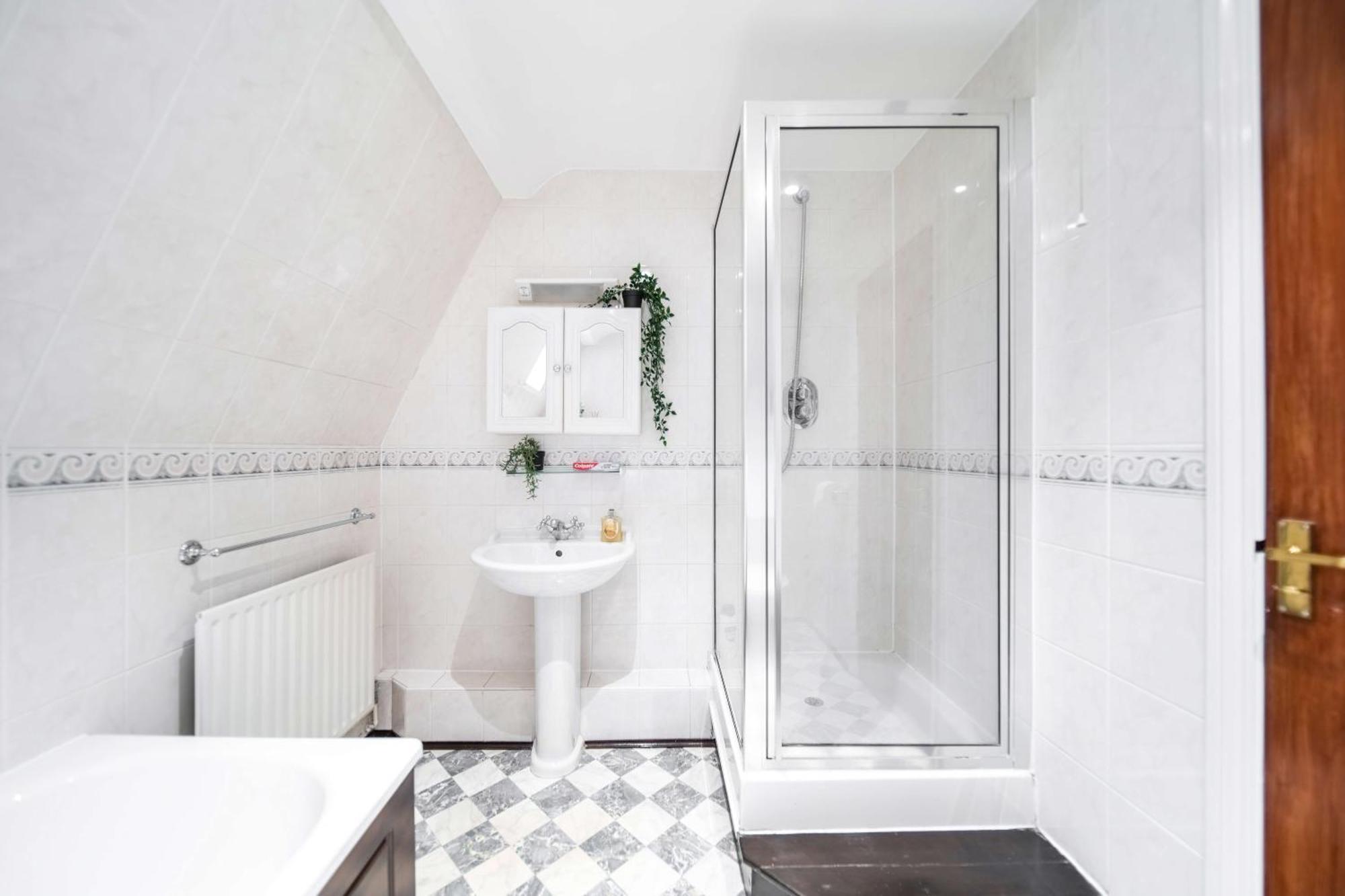 Chic 3-bed Mews Townhouse St John's Wood With Free Wifi Holiday home London