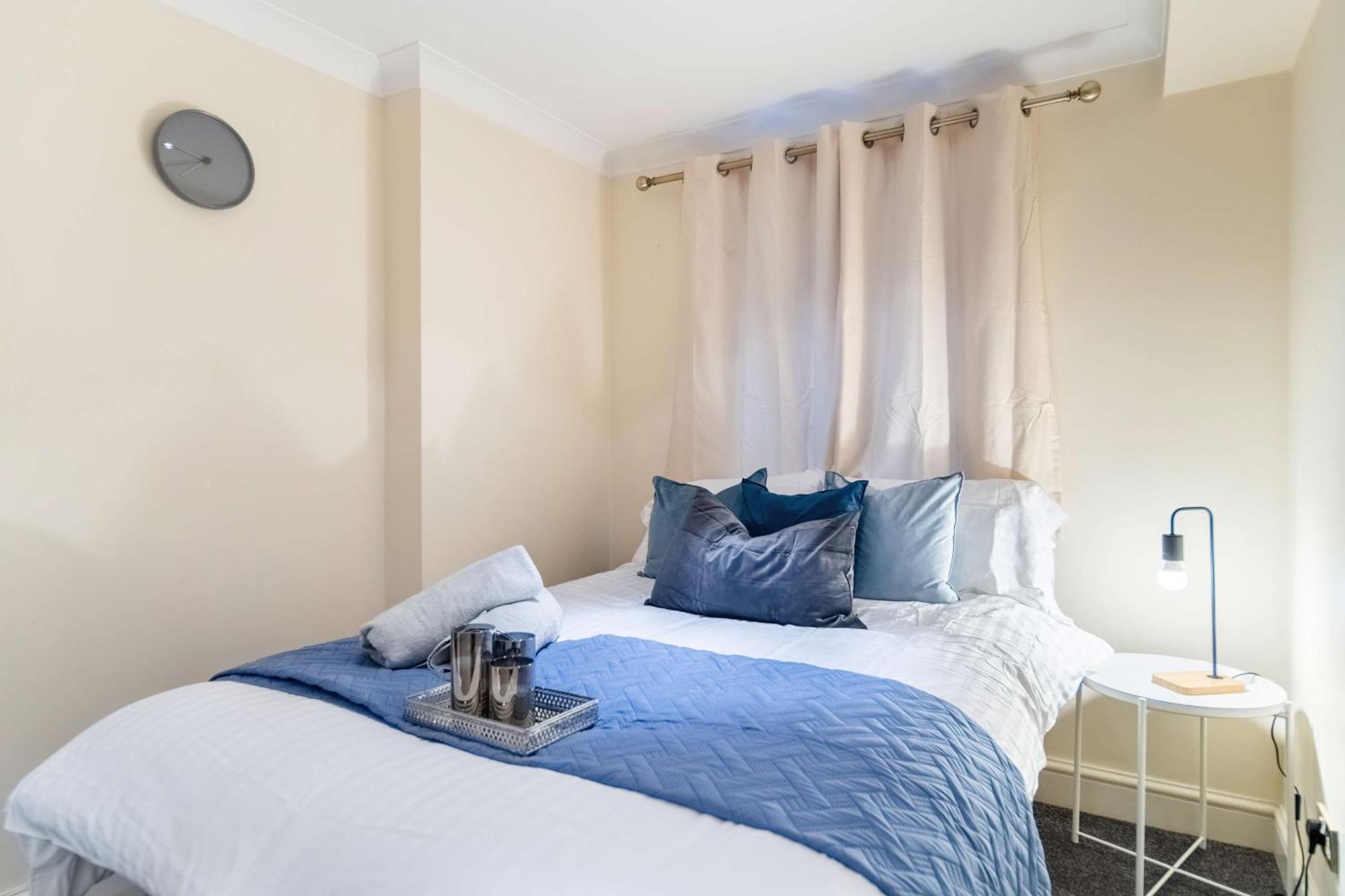 Holiday home Chic 3-bed Mews Townhouse St John's Wood With Free Wifi London